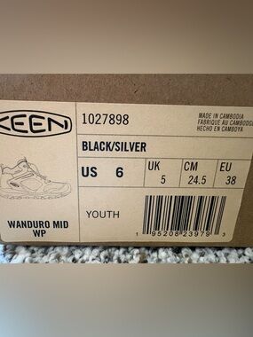 Keen Kids Wanduro Mid WP Youth Boot - Black/Silver NWT&Box